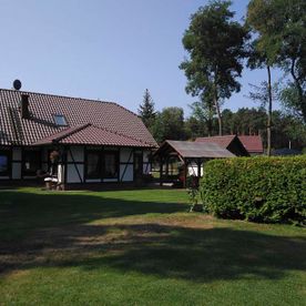 Pensionsgelände vom Spreewaldhaus Zum See - Pension Baschin in Alt-Schadow in Brandenburg